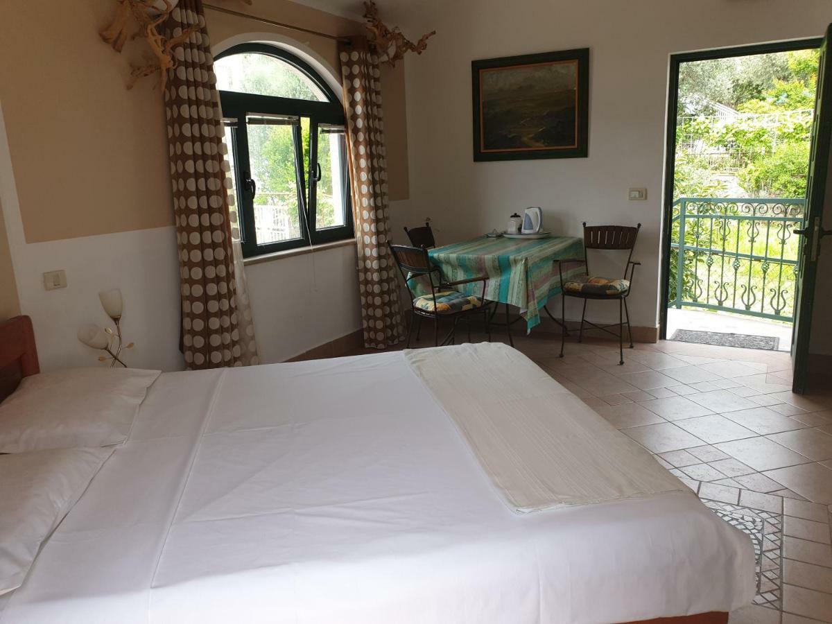 Zoro Apartments Sveti Stefan Extérieur photo